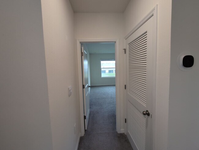 Building Photo - Fresh new build ~ 3 bed/ 2.5 bath Townhous...