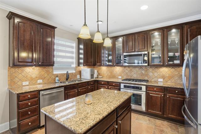 Building Photo - 6736 Marbella