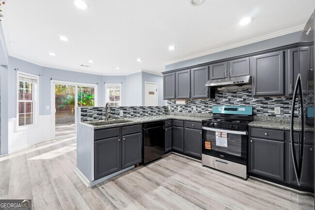 Building Photo - 5440 Village View Ln SW