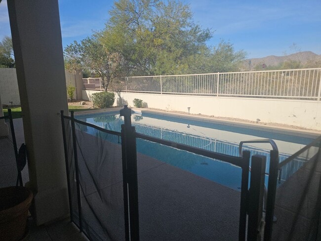 Building Photo - 4 bd 2.5 bth north east scottsdale home with pool