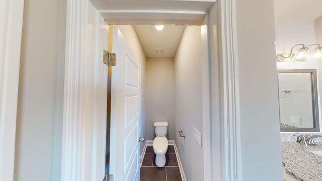 Building Photo - BEAUTIFUL-5 Bedroom for Rent!