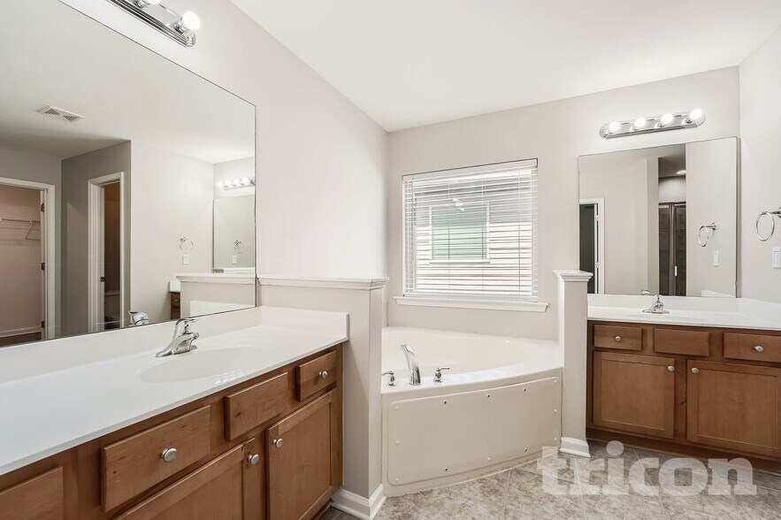 Building Photo - 209 Shaw Dr