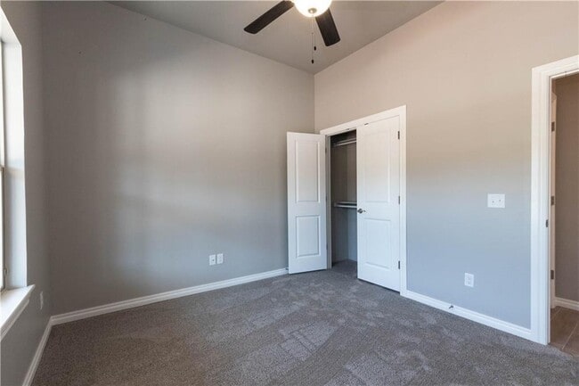 Building Photo - 7925 Sweetgum St