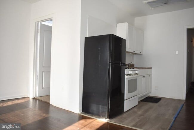 Building Photo - 6031 Market St