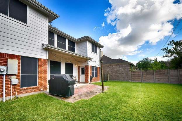 Building Photo - 2540 Pelican Dr