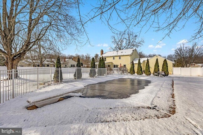 Building Photo - 27 Cartwright Dr