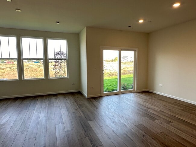 Building Photo - 2204 Horseshoe Cir