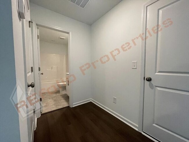 Building Photo - BRAND NEW- Spacious 4 Bedroom, 3 Bathroom ...