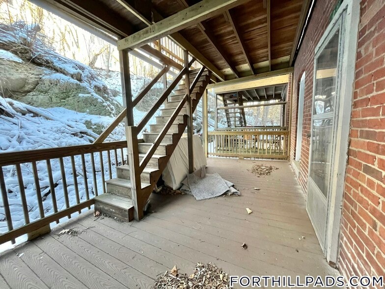 Building Photo - 129 Cedar St