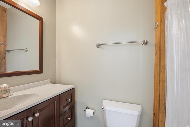 Building Photo - 1469 Cedarhurst Rd