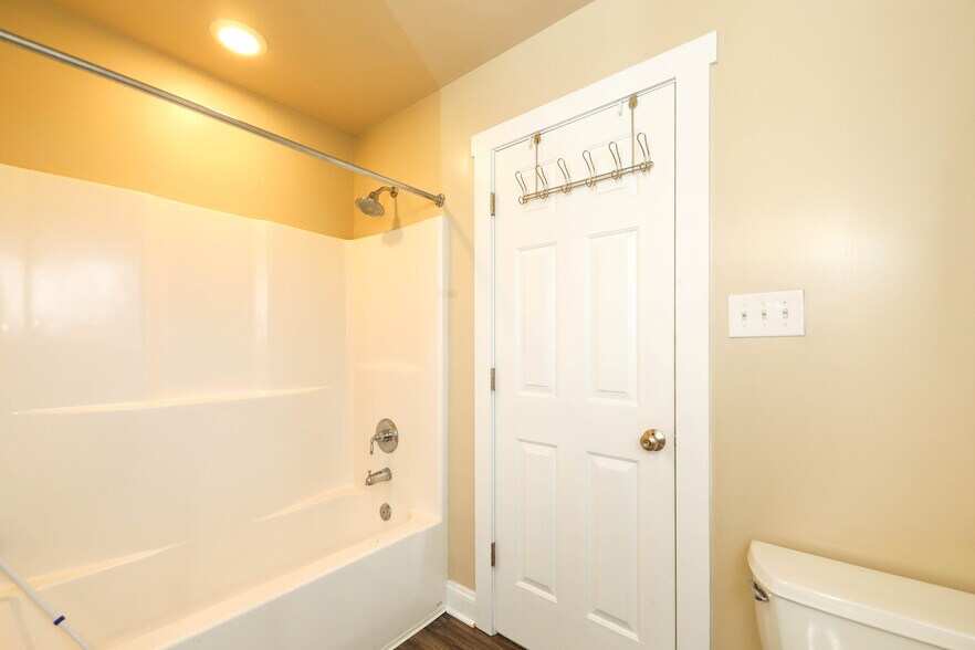 Building Photo - 328 Marquette Ct