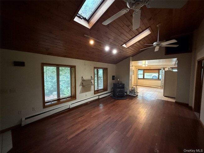 Building Photo - 7 Tanglewood Park Dr