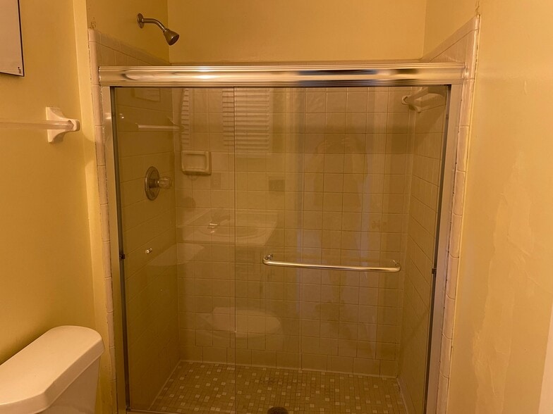 Building Photo - 7290 Daniel Webster Dr