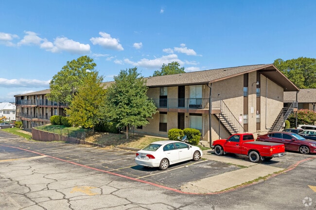 Building Photo - Meadows Apartments