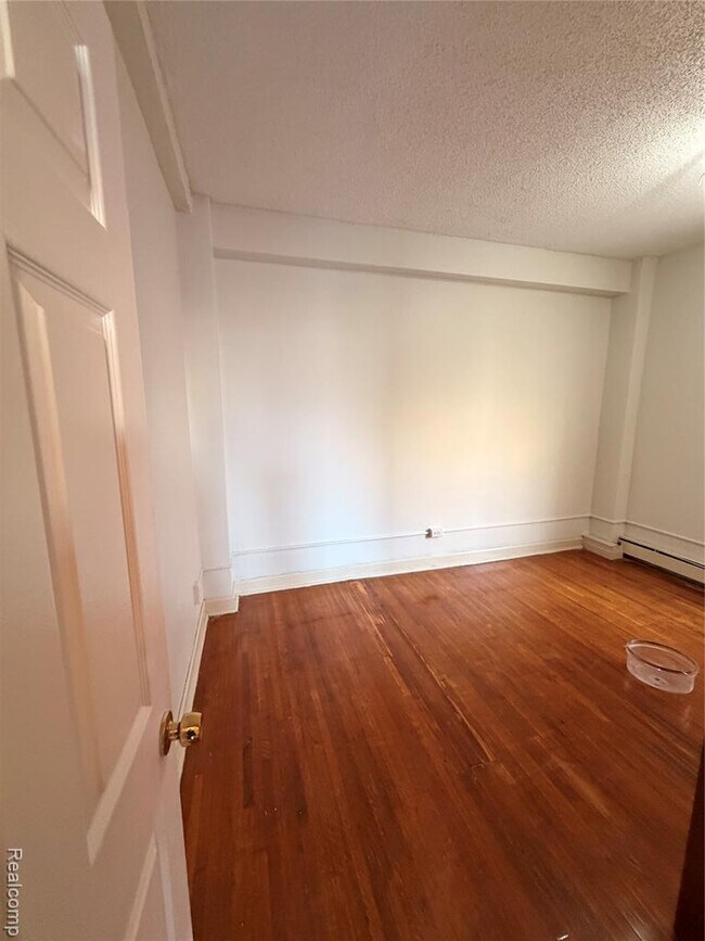 Building Photo - 2627 John R St