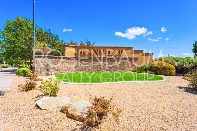 Building Photo - Charming 3-bedrooms, 2-baths home in the desirable Granville Community of Prescott Valley!