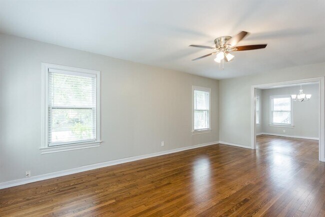 Building Photo - 2348 McClendon St