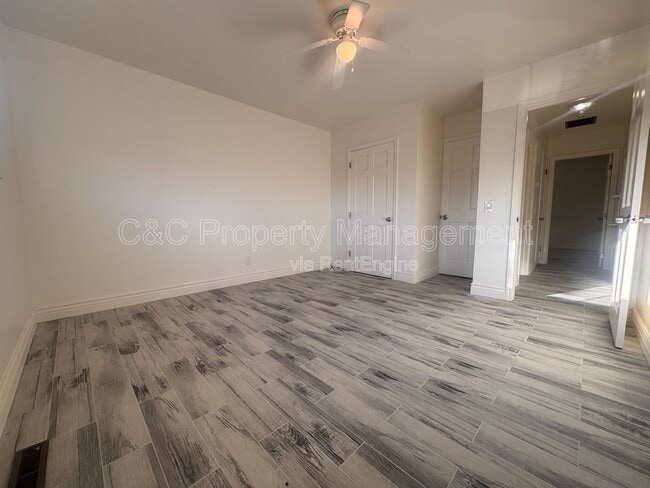 Building Photo - 801 Wainwright St