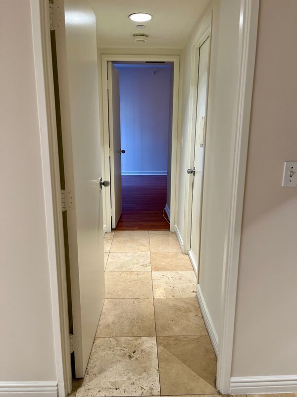 Building Photo - 10445 Wilshire Blvd