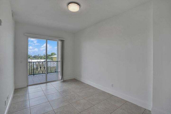 Building Photo - 3120 E Latitude Cir