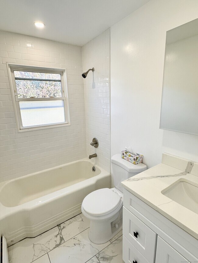 Building Photo - 12 Burgess Pl