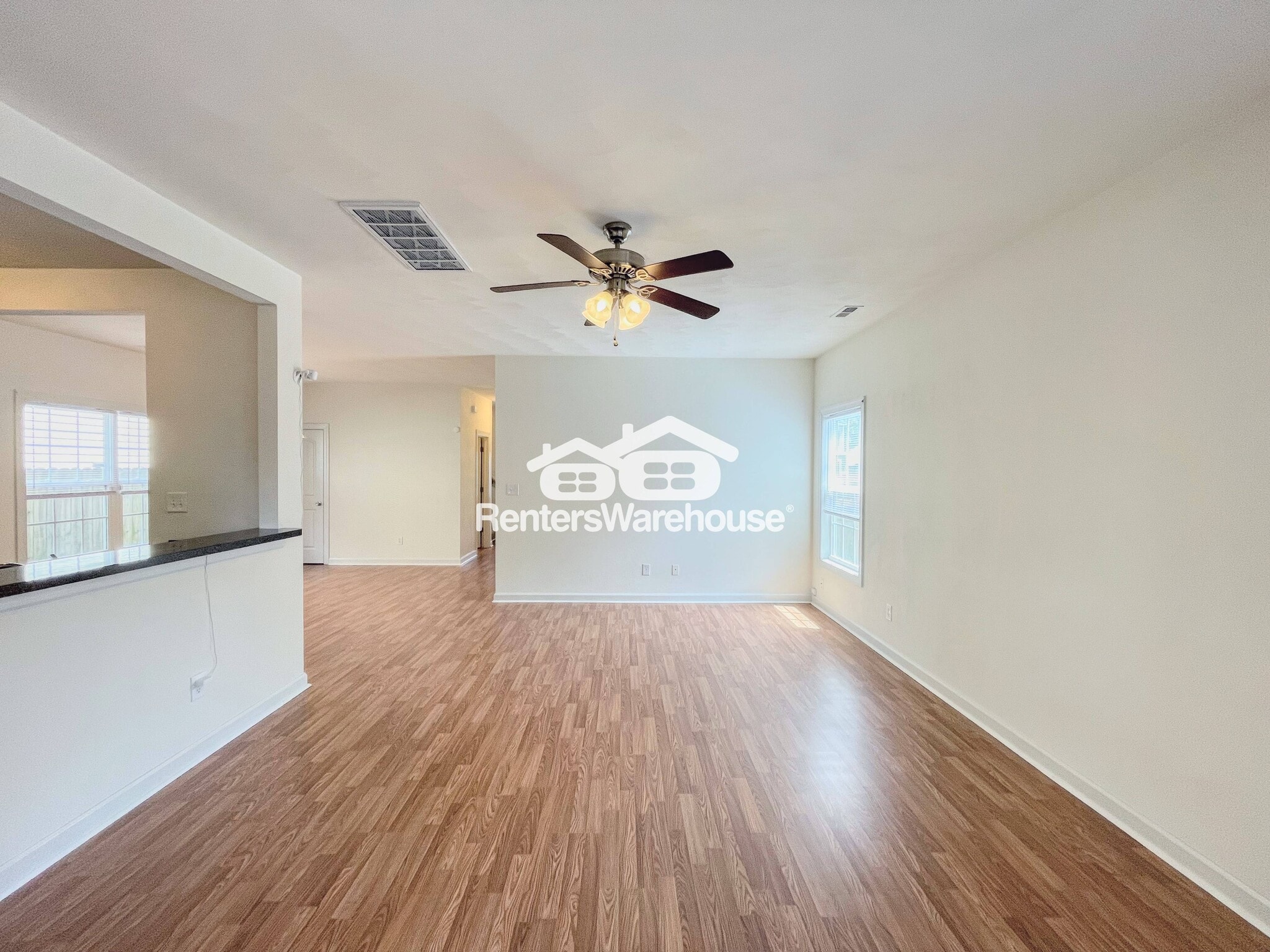 Building Photo - 1713 Sparrow Rd