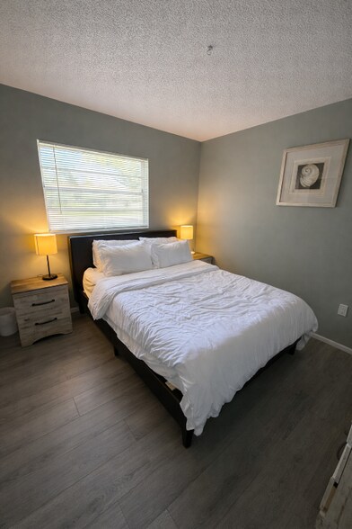 Building Photo - 4705 19th St W