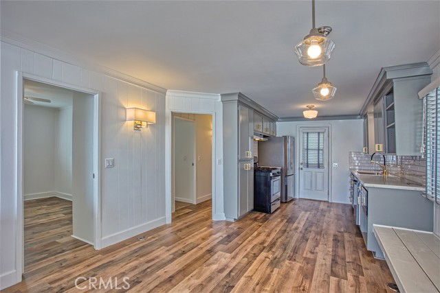 Building Photo - 415 Edgewater Pl