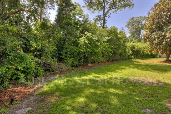 Building Photo - 319A Verdery Dr