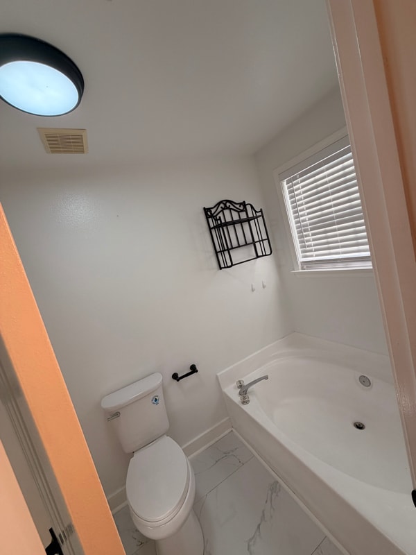 Building Photo - 705 Veryfine Dr