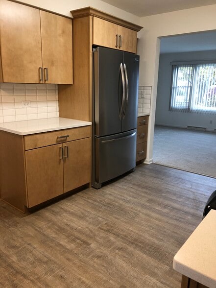 kitchen 1 - 11722 Mill Street