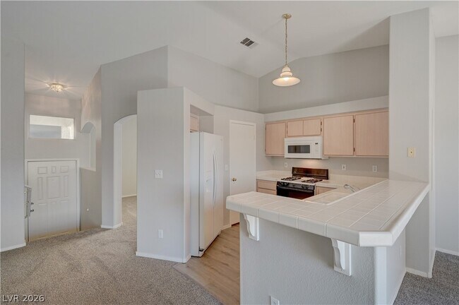 Building Photo - 6201 E Lake Mead Blvd