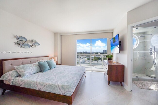 Building Photo - 7330 Ocean Terrace