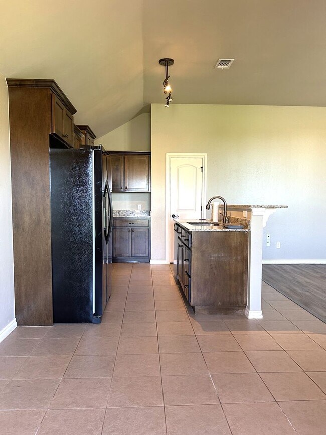 Building Photo - 9517 Crooked Creek Ln