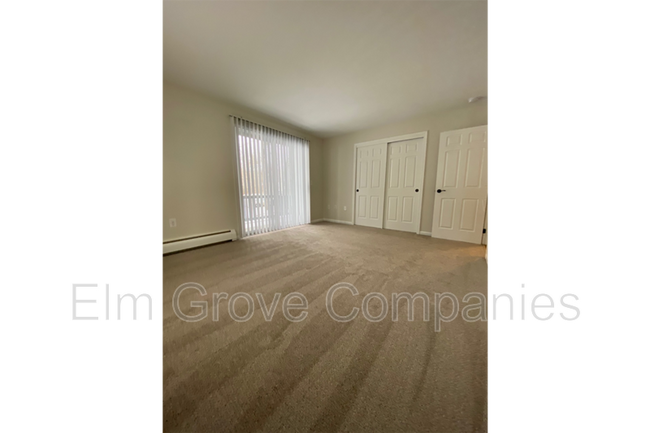 Building Photo - 7 Darby Field Common