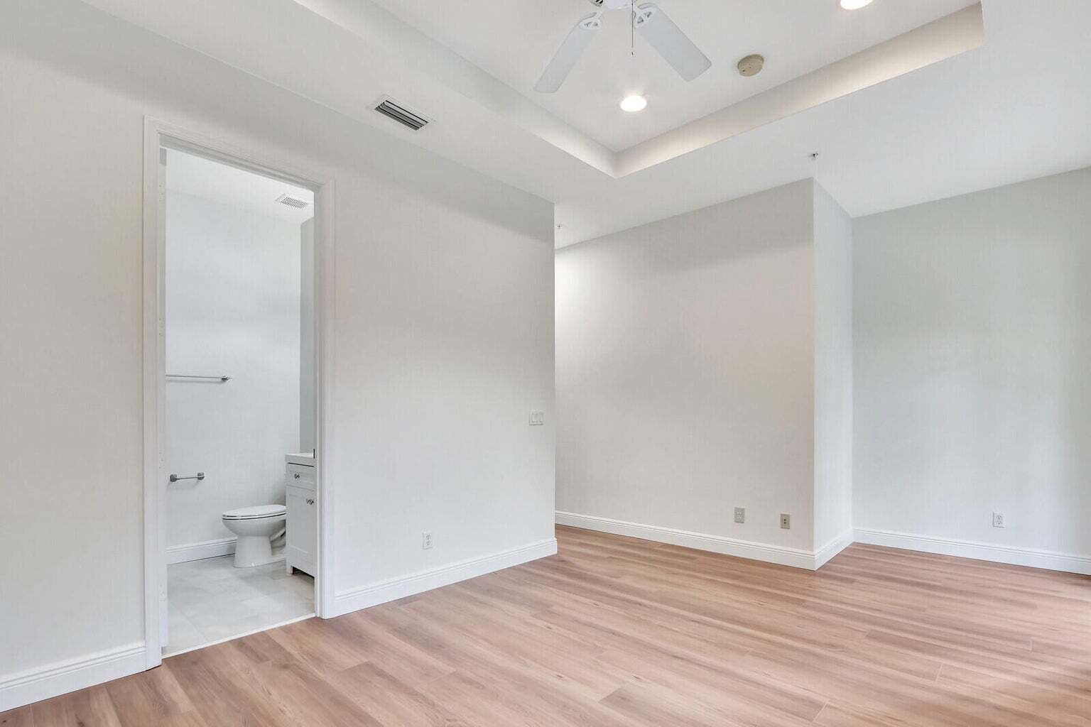 Building Photo - 4313 Parkside Dr