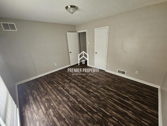 Building Photo - 5395 Fontana Ave