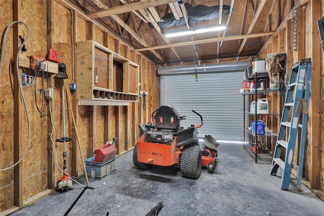 Building Photo - 20802 Pecan Bend Rd