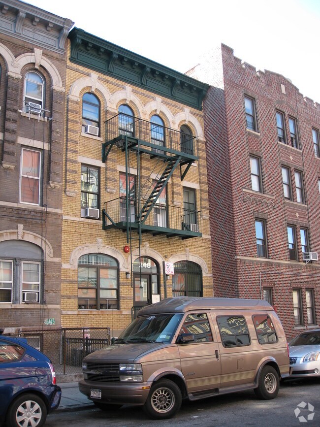 248 Cornelia St 248 Cornelia St Brooklyn NY 11221 Apartment Finder