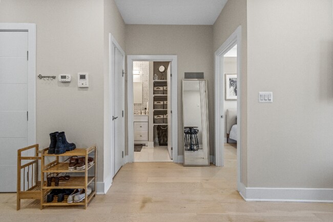 Building Photo - 1638 K St NE