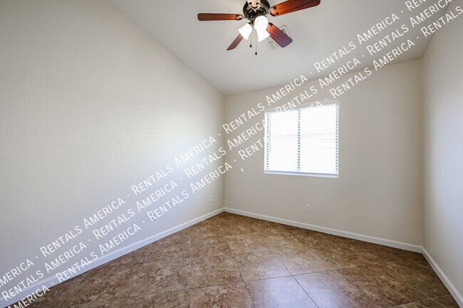 Building Photo - MOVE IN READY 4 BR IN WINDMILL RANCH