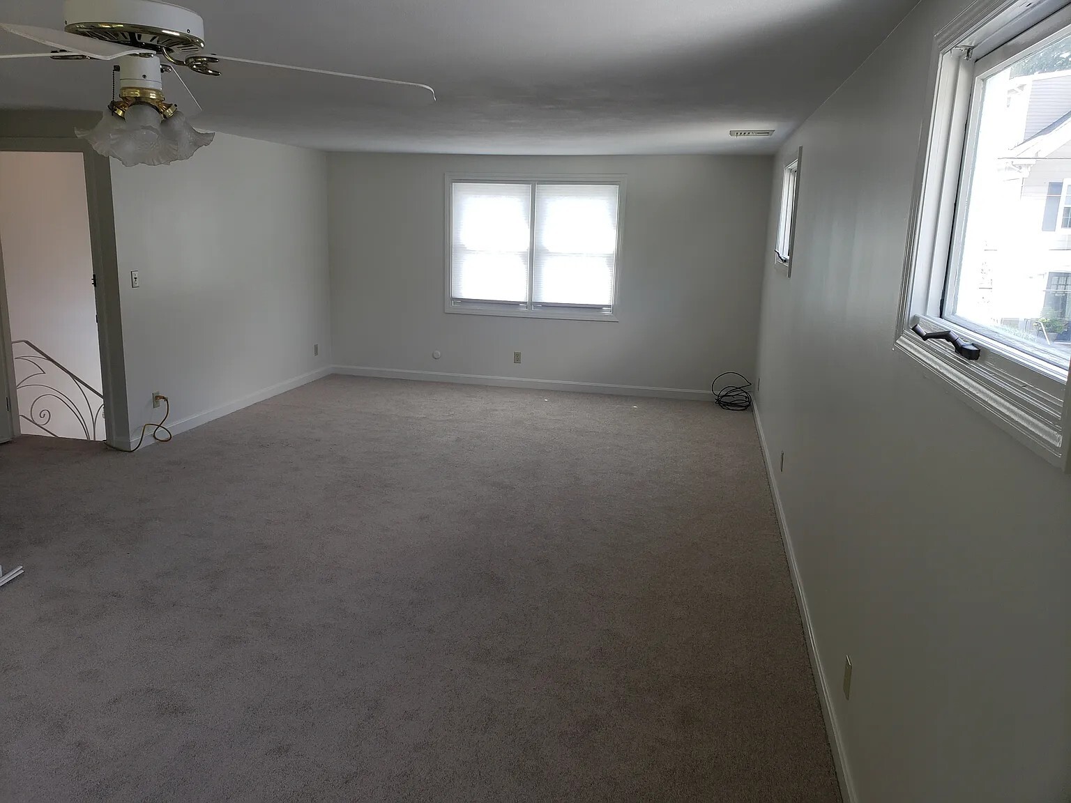 Living Room - 24 King St