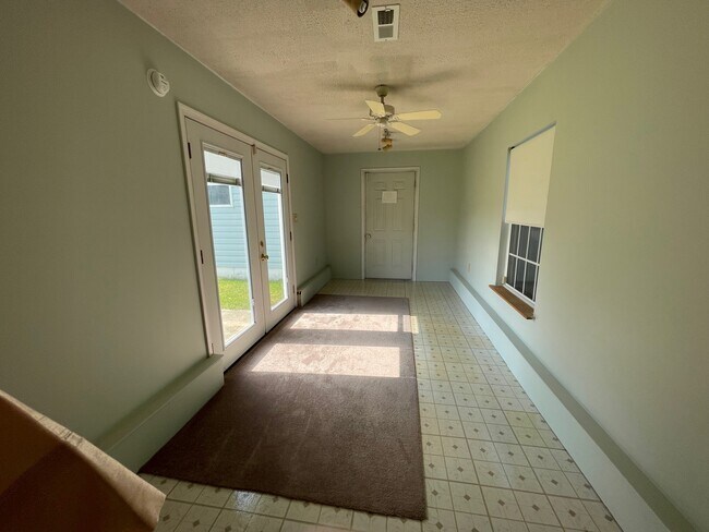 Building Photo - 21707 Harrison St