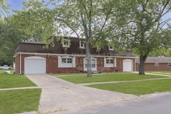 Building Photo - 7737 Southfield Dr