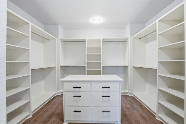 Building Photo - 3411 Nance St