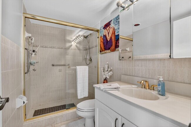 Building Photo - 3000 S Ocean Blvd