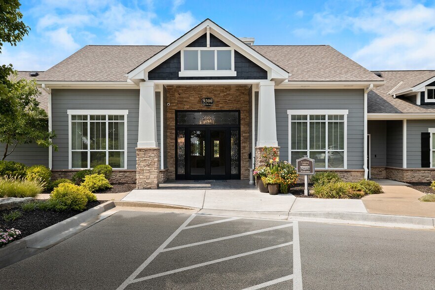 Carrington Place at Shoal Creek 9300 NE 87th St Kansas City MO 64157