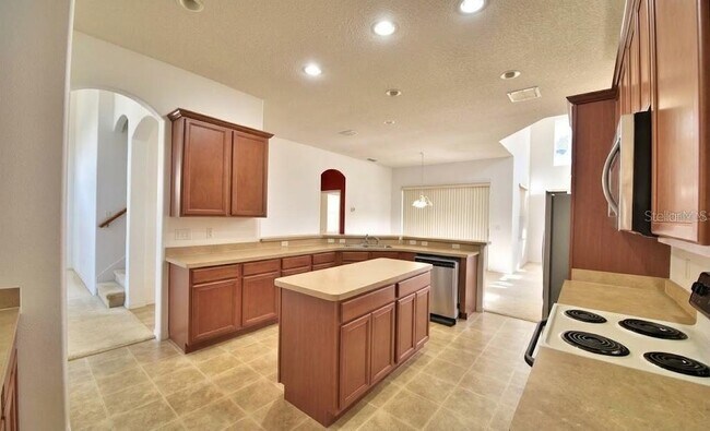 Building Photo - 13332 Meadow Bay Loop