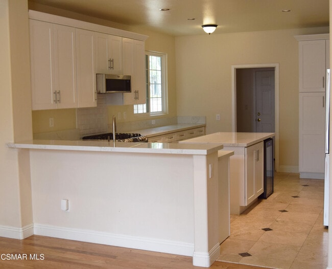 Building Photo - 2324 Solway Ct