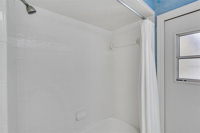 Building Photo - 3845 Garnet Dr